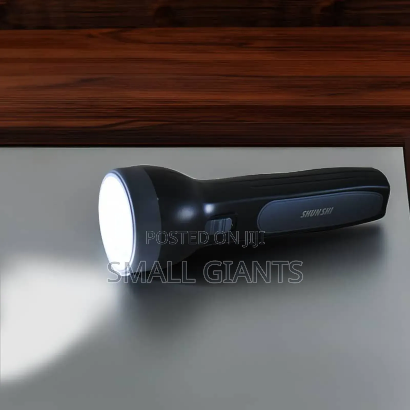 Shunshi Ss-869 3w Led Rechargeable Flashlight