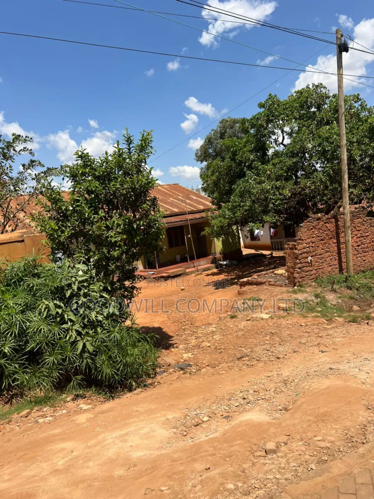 30 Decimals of Land With a Flat House in Ntinda
