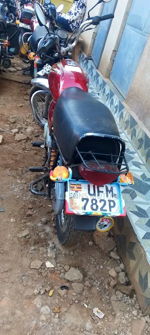 Bajaj Boxer 100 2022 Red