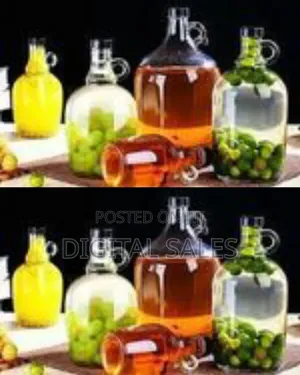 2.5 Litres of Transparent Juice Milk Fermenting Jug Beer Glass Bottles