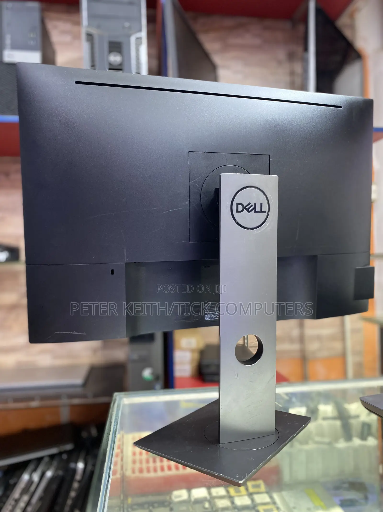 Camera Ips Dell P2418hzm Is a 24 Inches Full Hd With Inbuilt Speakers