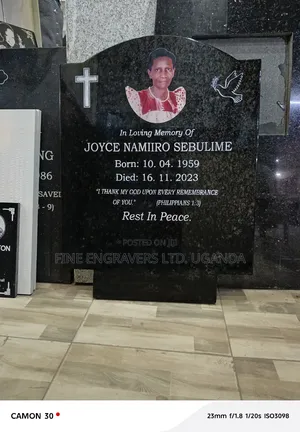 Tomb/Gravestone