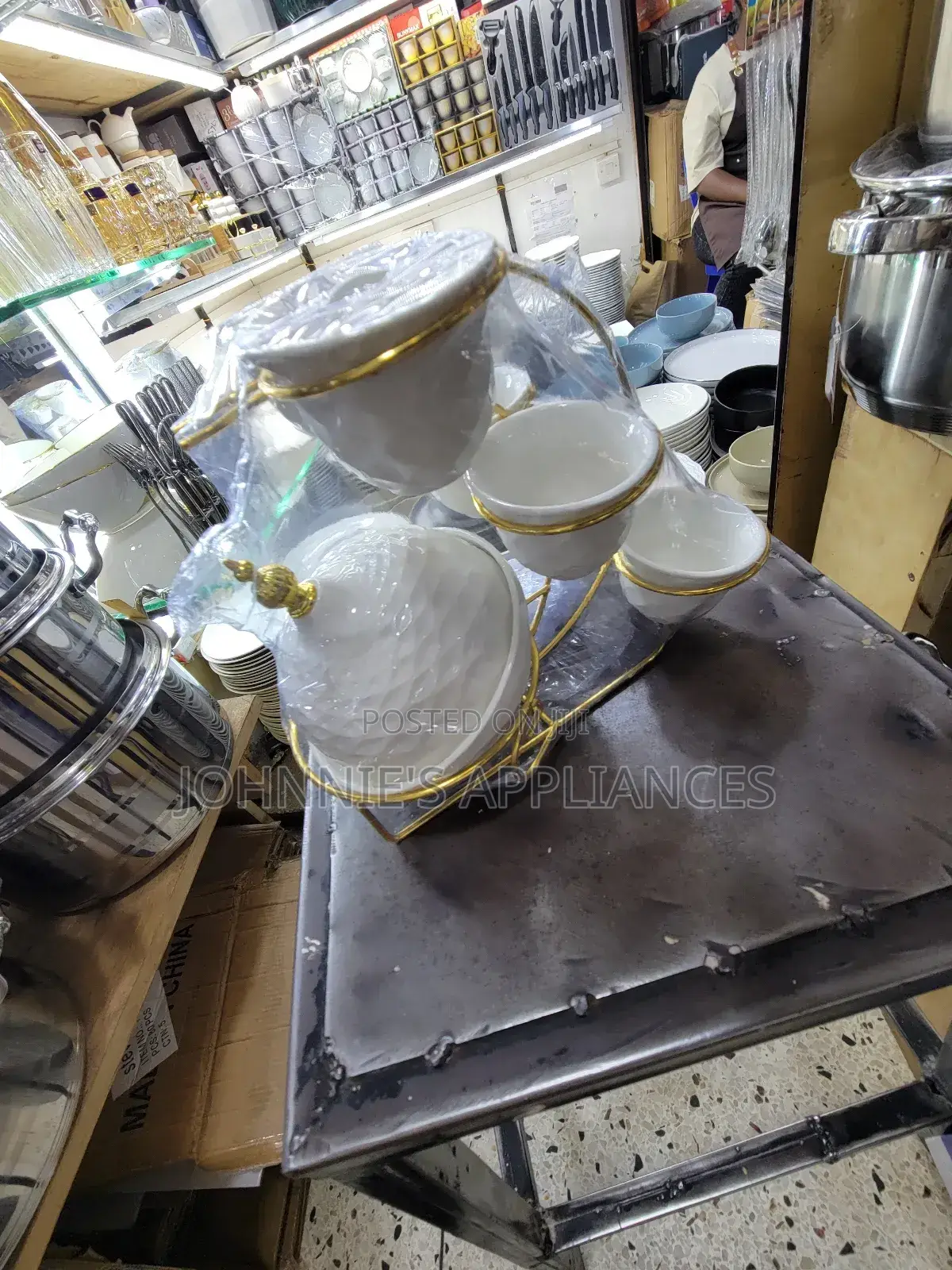 Elegant Ceramic Serving Set With Golden Stand