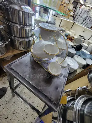Elegant Ceramic Serving Set With Golden Stand