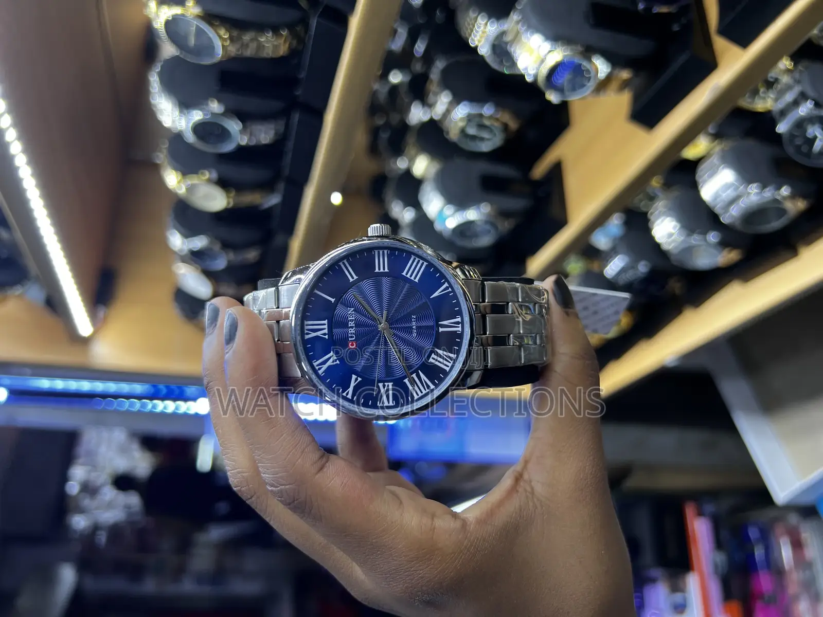 Curren Mens Metallic Silver Watch