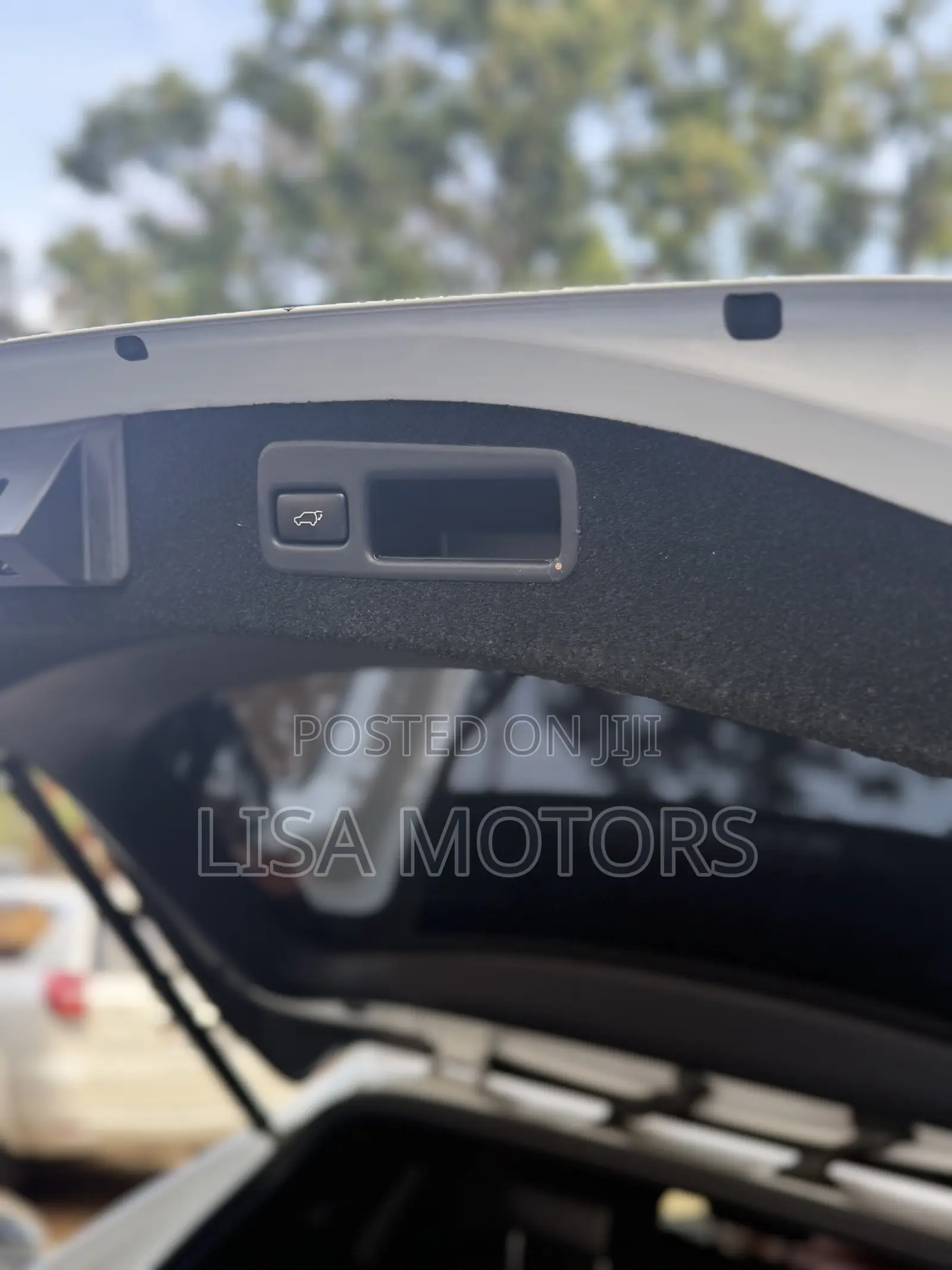 Toyota Harrier 2.0 2016 White