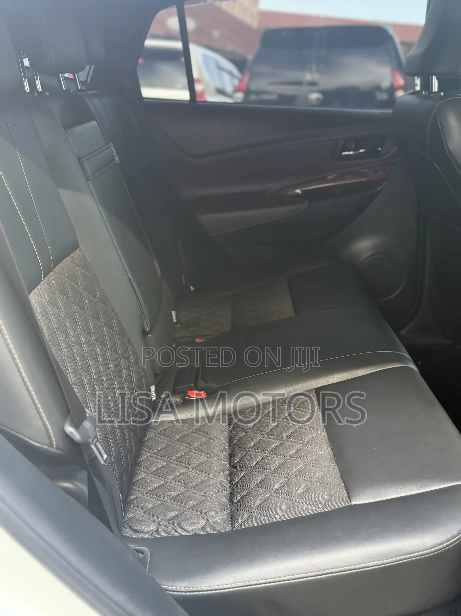 Toyota Harrier 2.0 2016 White
