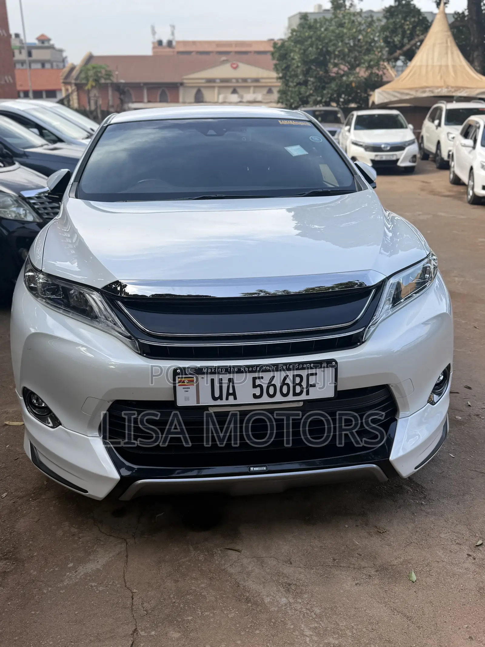 Toyota Harrier 2.0 2016 White