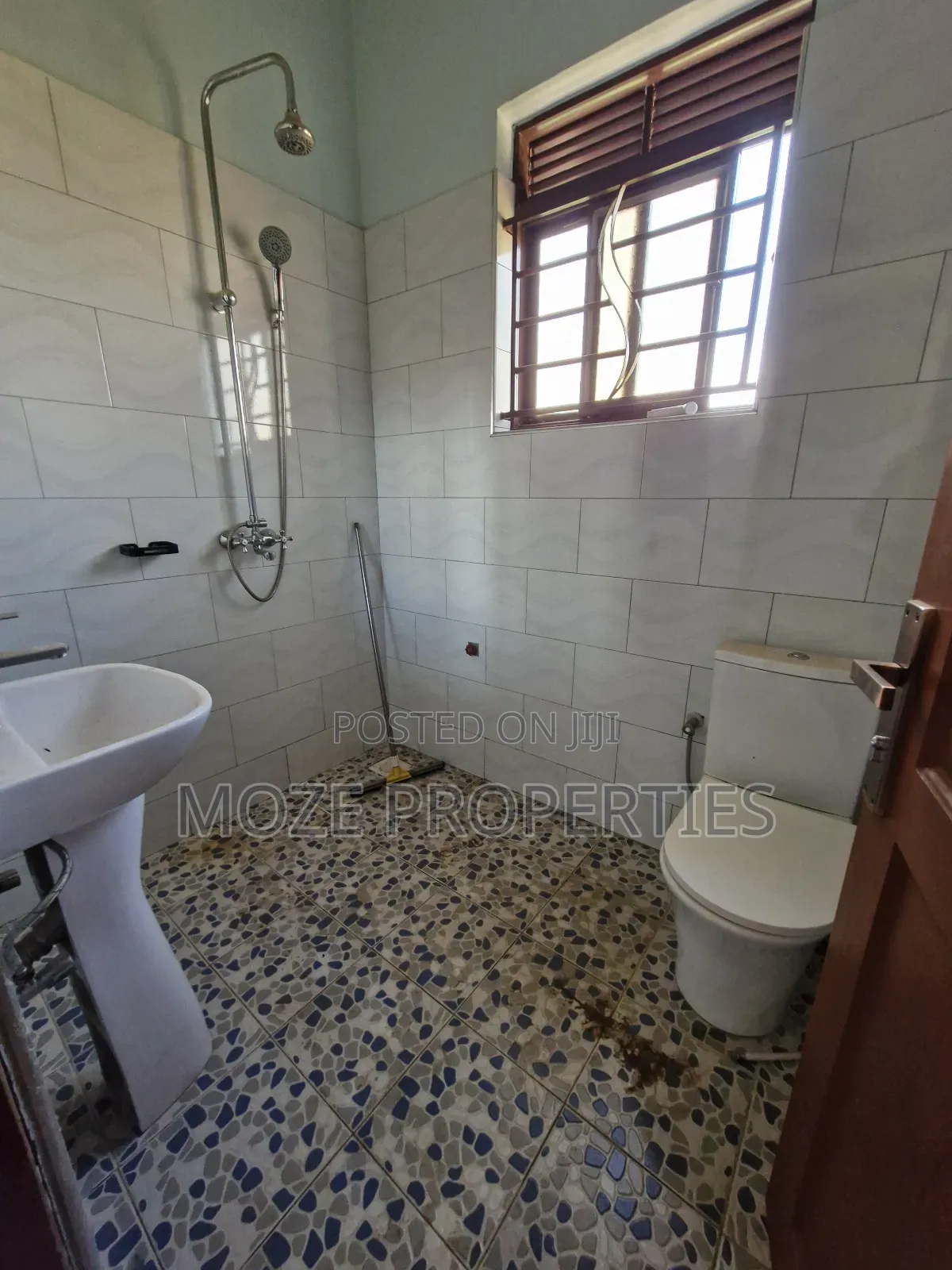 2bdrm Apartment in Kira Nsasa, Central Division for rent