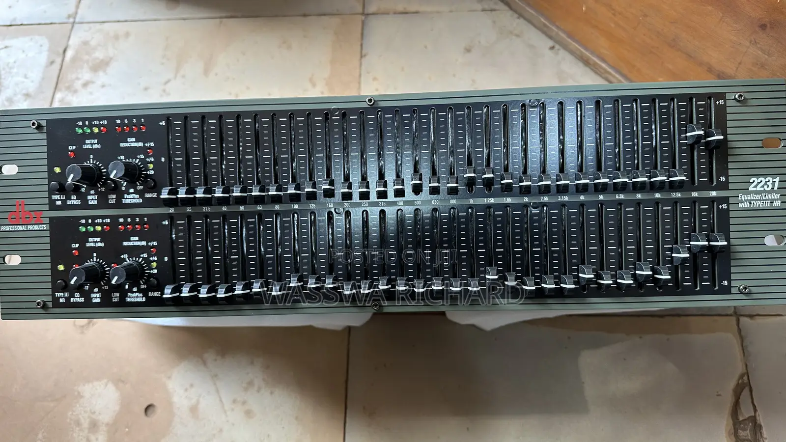 DBX Equalizer 2231