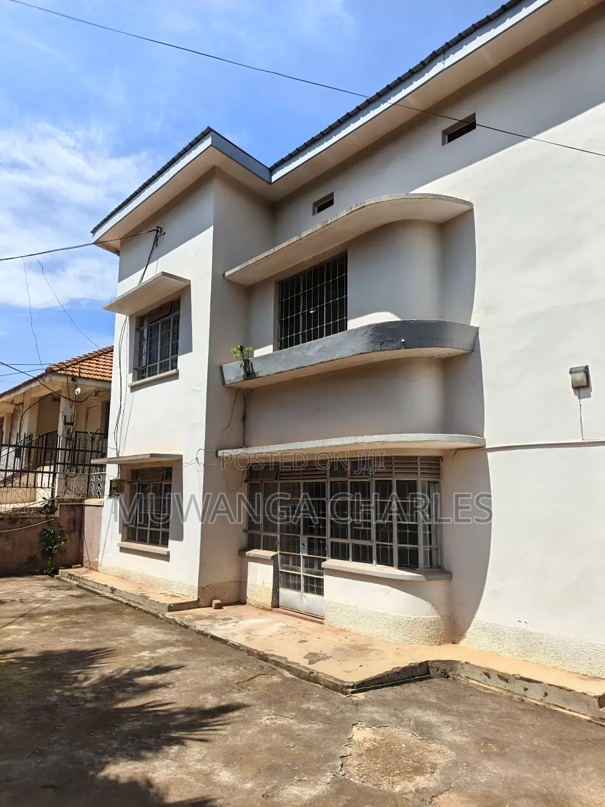 5bdrm Duplex in Fs Properties Ltd, Central Division for rent