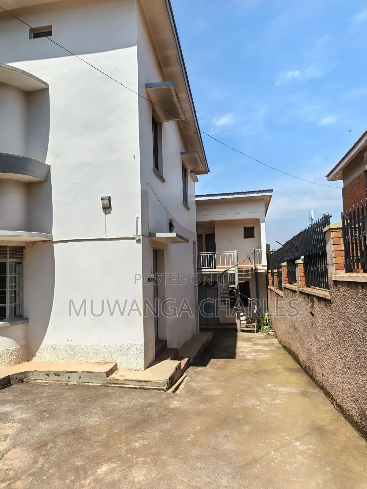 5bdrm Duplex in Fs Properties Ltd, Central Division for rent