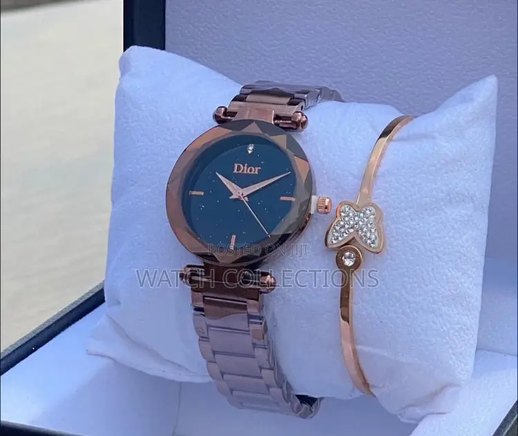 Women's Watch With a Bracelet