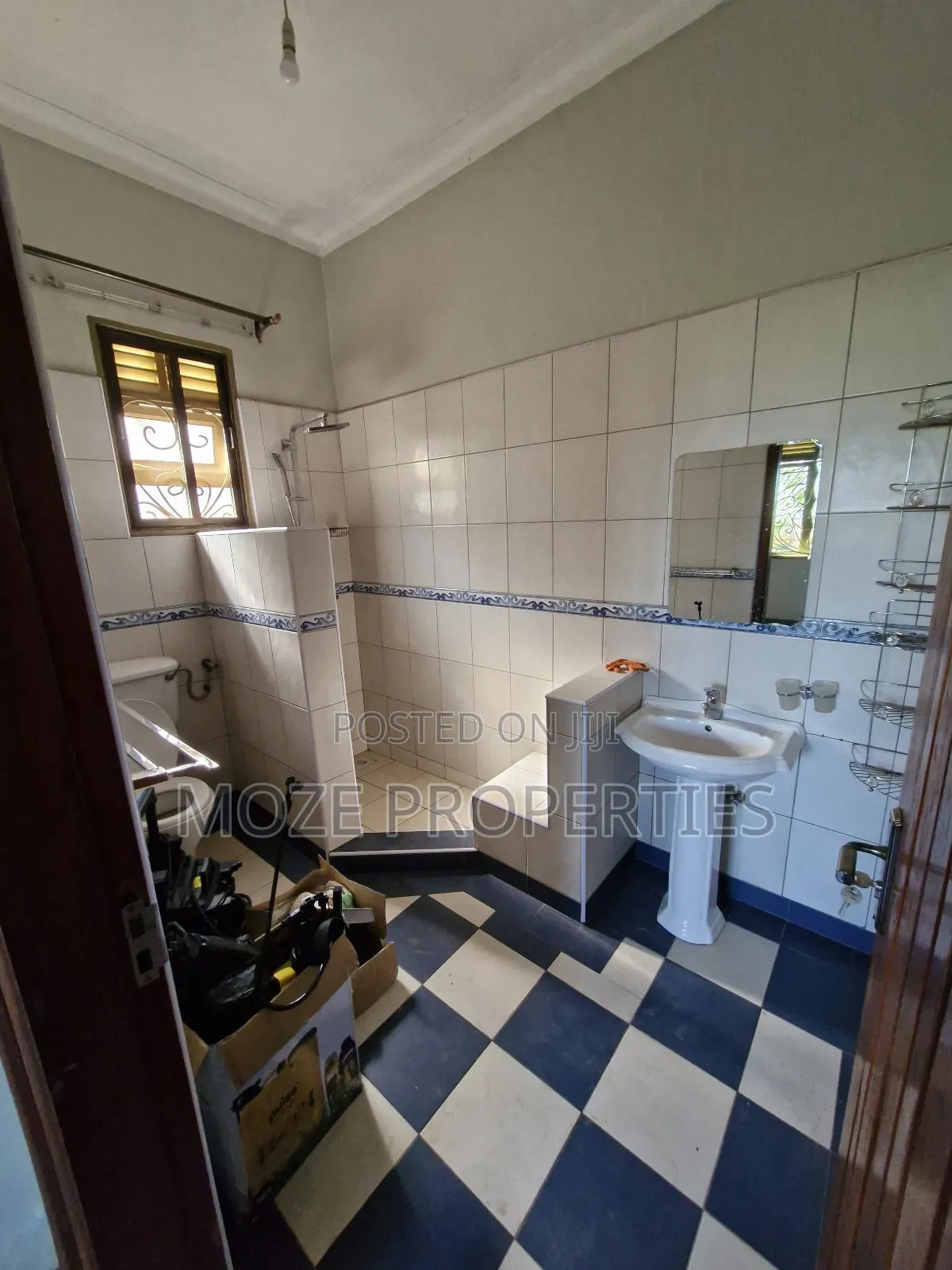4bdrm Bungalow in Namugongo Nsawo, Central Division for rent