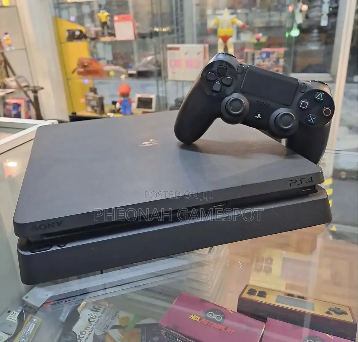 Ps4 With Two Controllers and 19 Games Installed, Perfect Gaming Start.