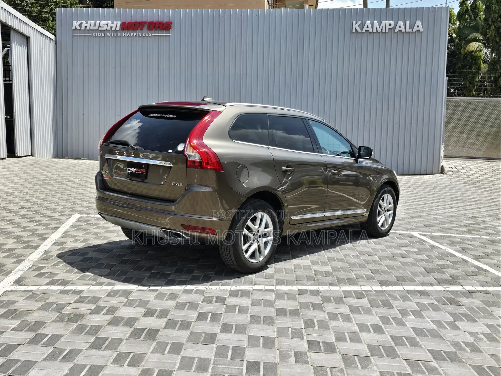 Volvo XC60 2016 Brown