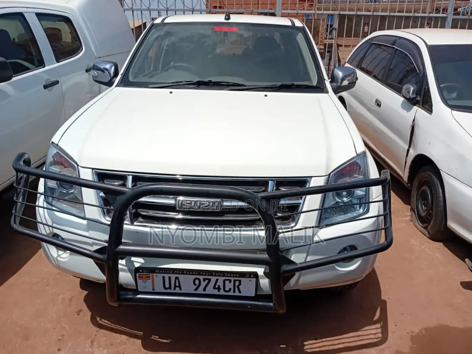 Isuzu D-MAX 2010 White