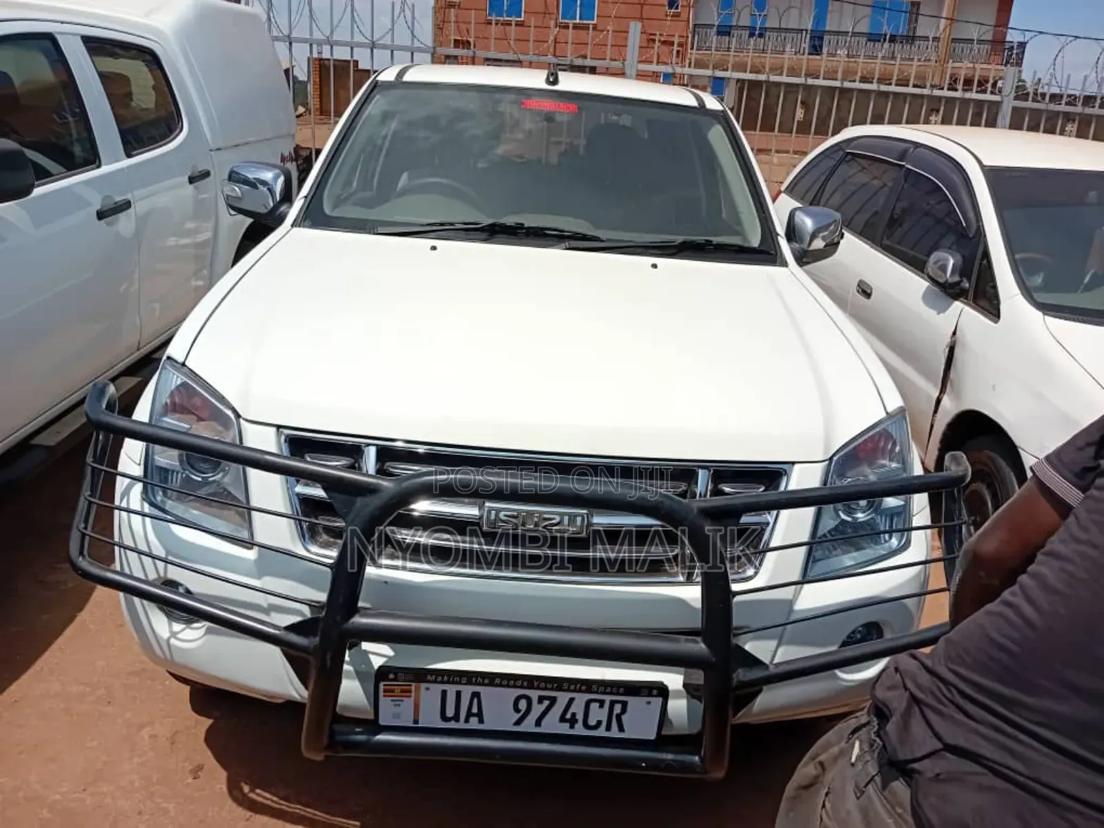 Isuzu D-MAX 2010 White