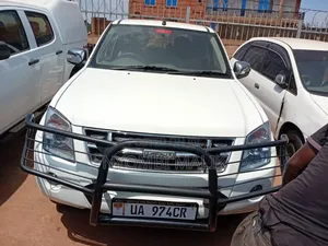 Isuzu D-MAX 2010 White