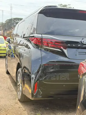 Toyota Alphard 2024 Black