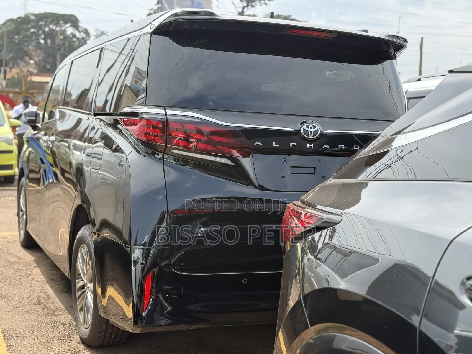 Toyota Alphard 2024 Black