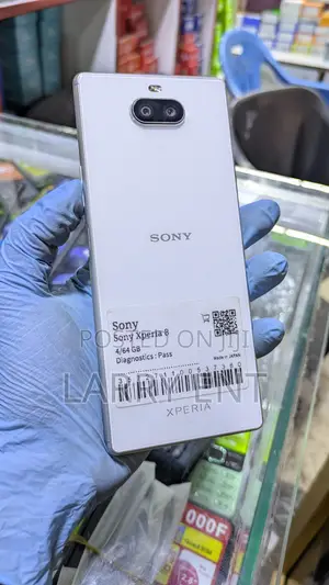 Sony Xperia 8 SOV42 64 GB White