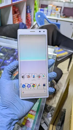 Sony Xperia 8 SOV42 64 GB White