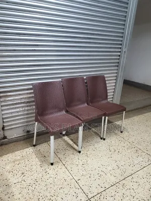 Comb Indoor Plastic Chairs Plastic Chairs for Hotel Beach Gardens Bar