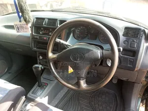 Toyota RAV4 1999 Green