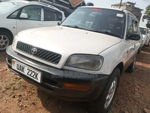 Toyota RAV4 1999 Pearl