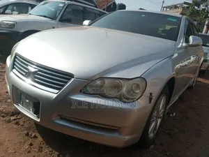 Toyota Mark X 2006 Ivory