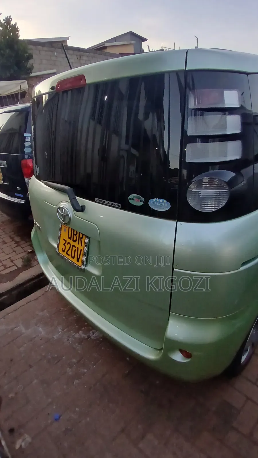 Toyota Sienta 2006 Green