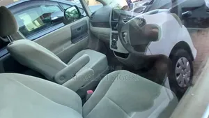 Toyota Noah 2012 Blue