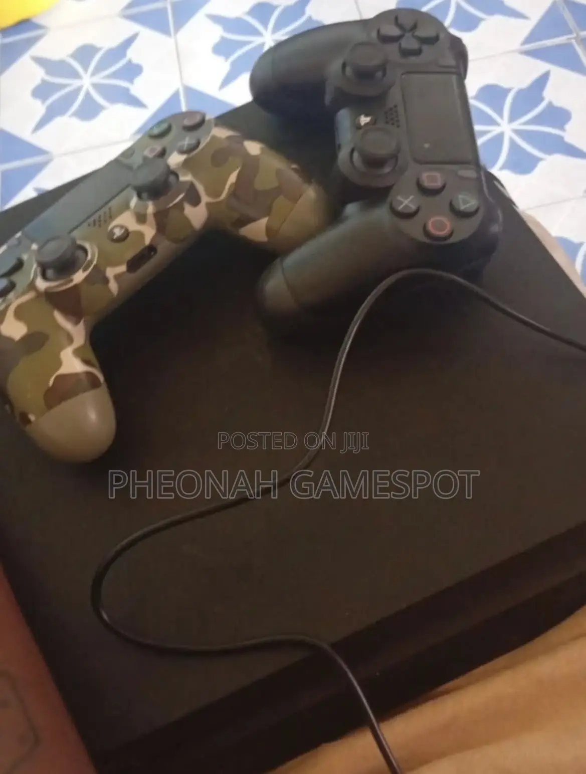 Ps4 Duo-Pack, Two Controllers, 18 Games Installed, Premium Play Mode.