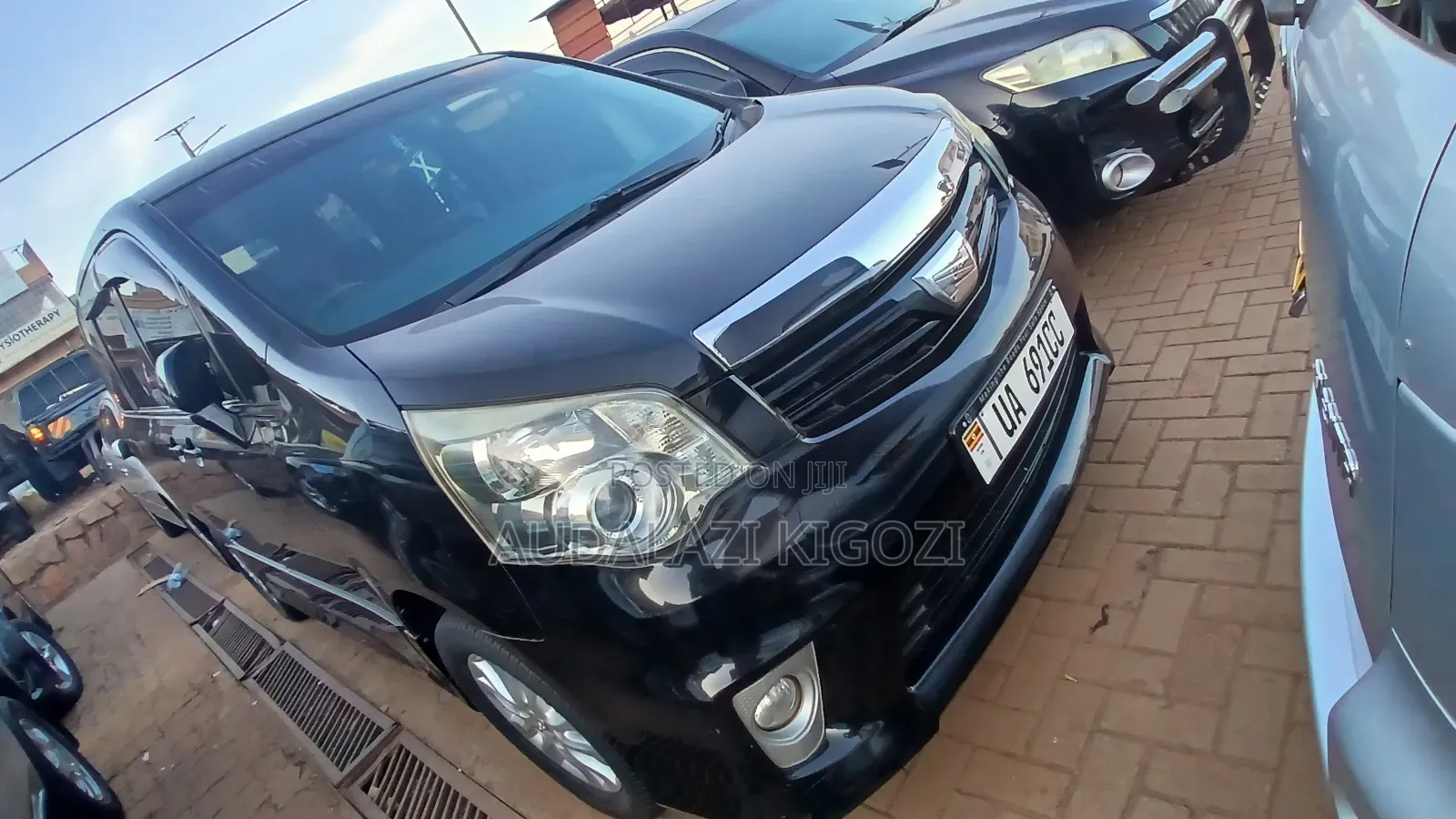 Toyota Noah 2012 Black