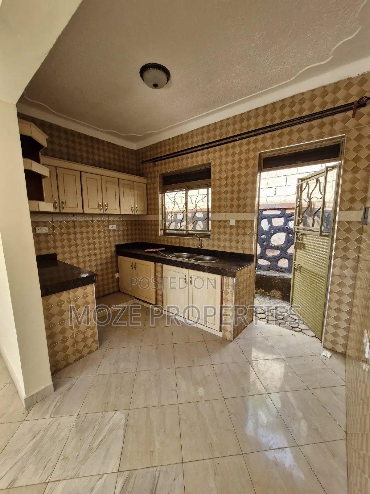 2bdrm Bungalow in Kyaliwajala, Central Division for rent