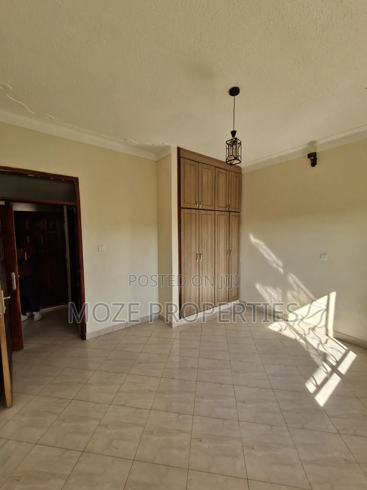 2bdrm Bungalow in Kyaliwajala, Central Division for rent
