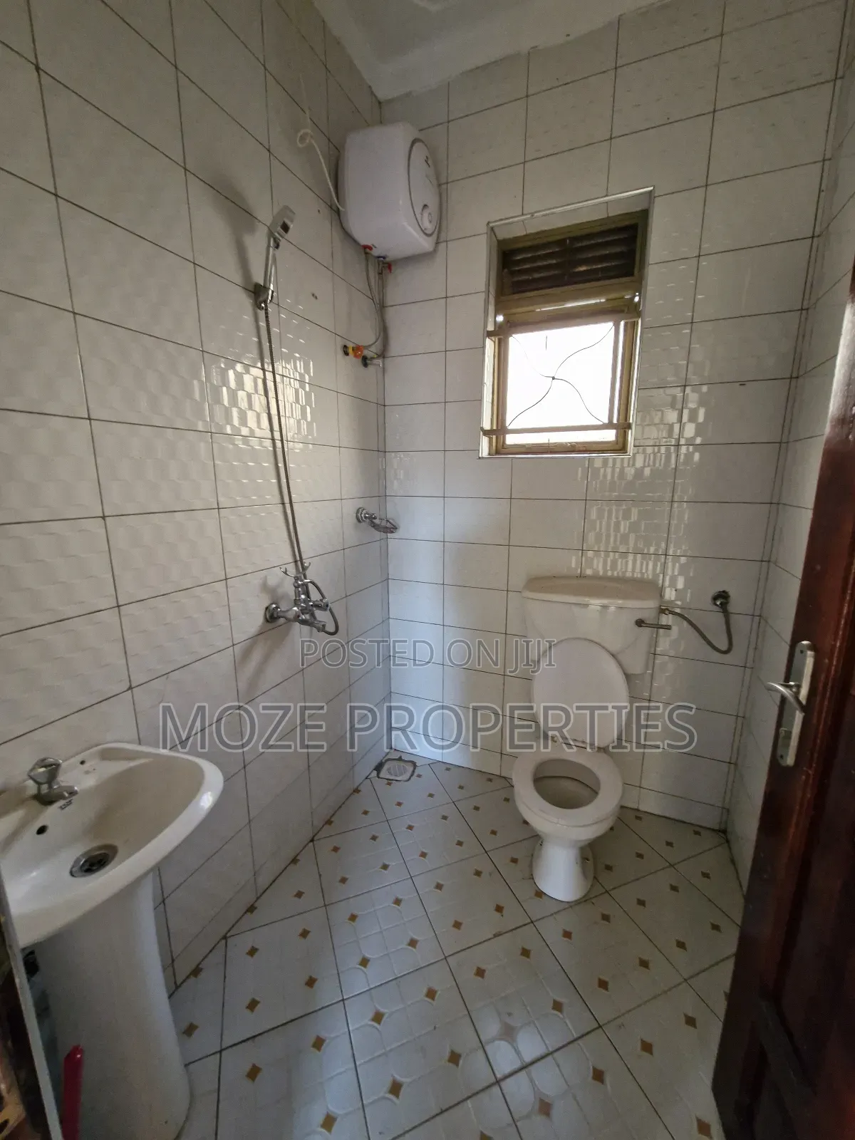 2bdrm Bungalow in Kyaliwajala, Central Division for rent