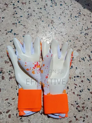 Overlap Goalkeeper Gloves