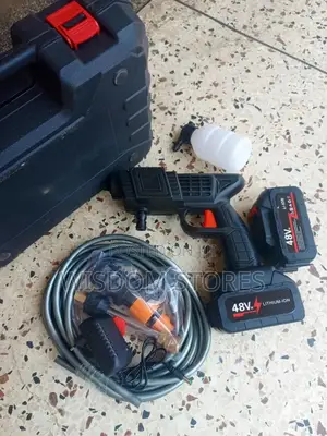 Rechargeable Pressure Washer