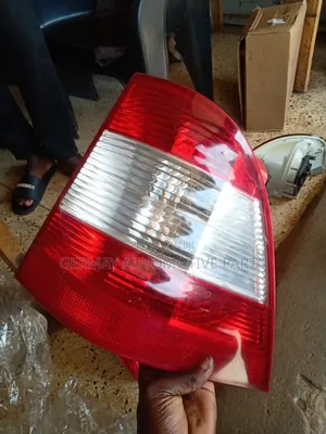 Mercedes Ml W163 Tail Lights