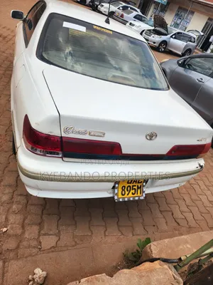 Toyota Mark II 2.0 AWD 2000 White