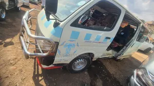 Toyota HiAce 1992 White