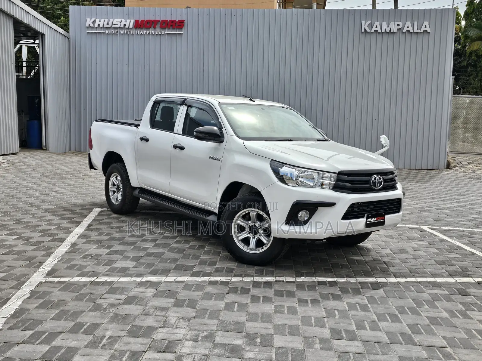 Toyota Hilux 2017 White