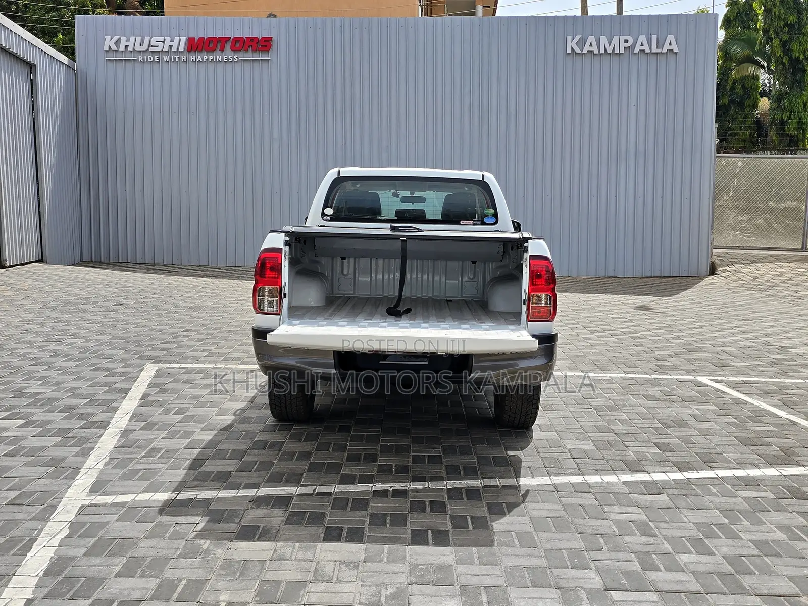 Toyota Hilux 2017 White