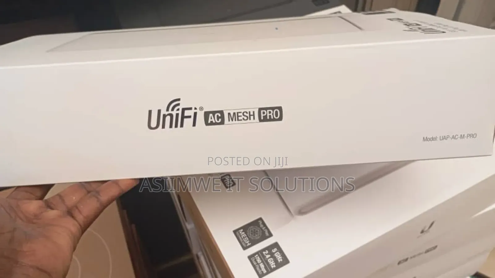 Ubiquiti Unifi Ac Mesh Pro Access Point.