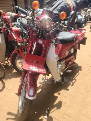 Suzuki 2012 Red