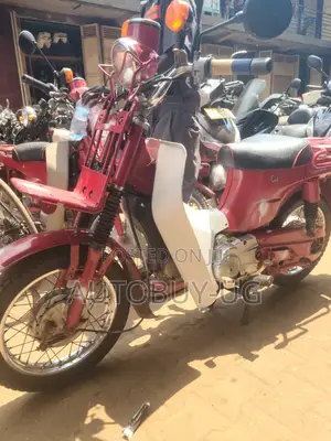 Suzuki 2012 Red
