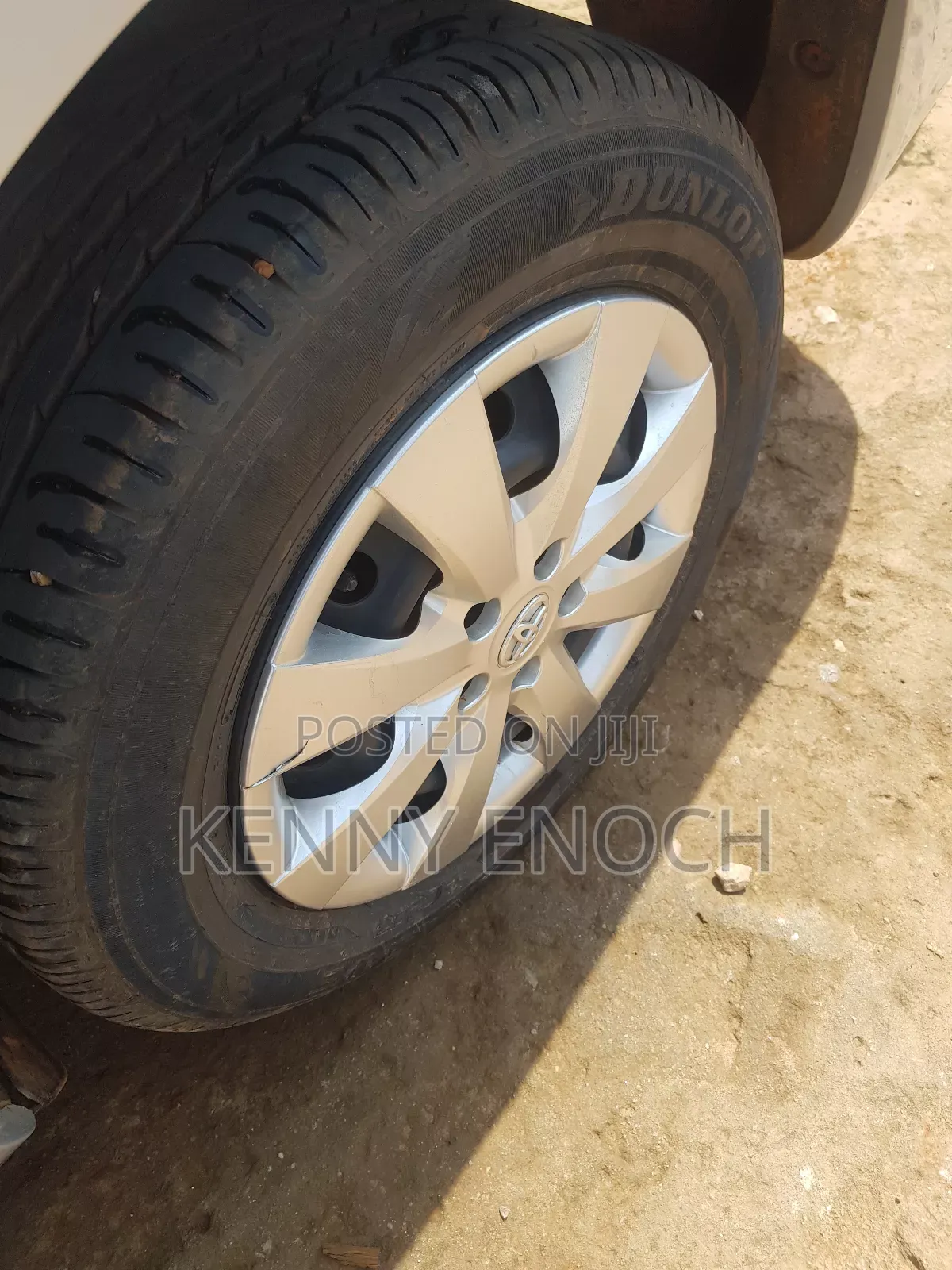 Toyota HiAce 2004 Black