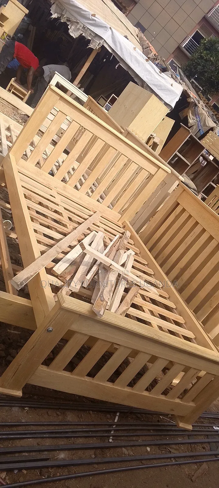 Trending 4*6 Varnished Bed